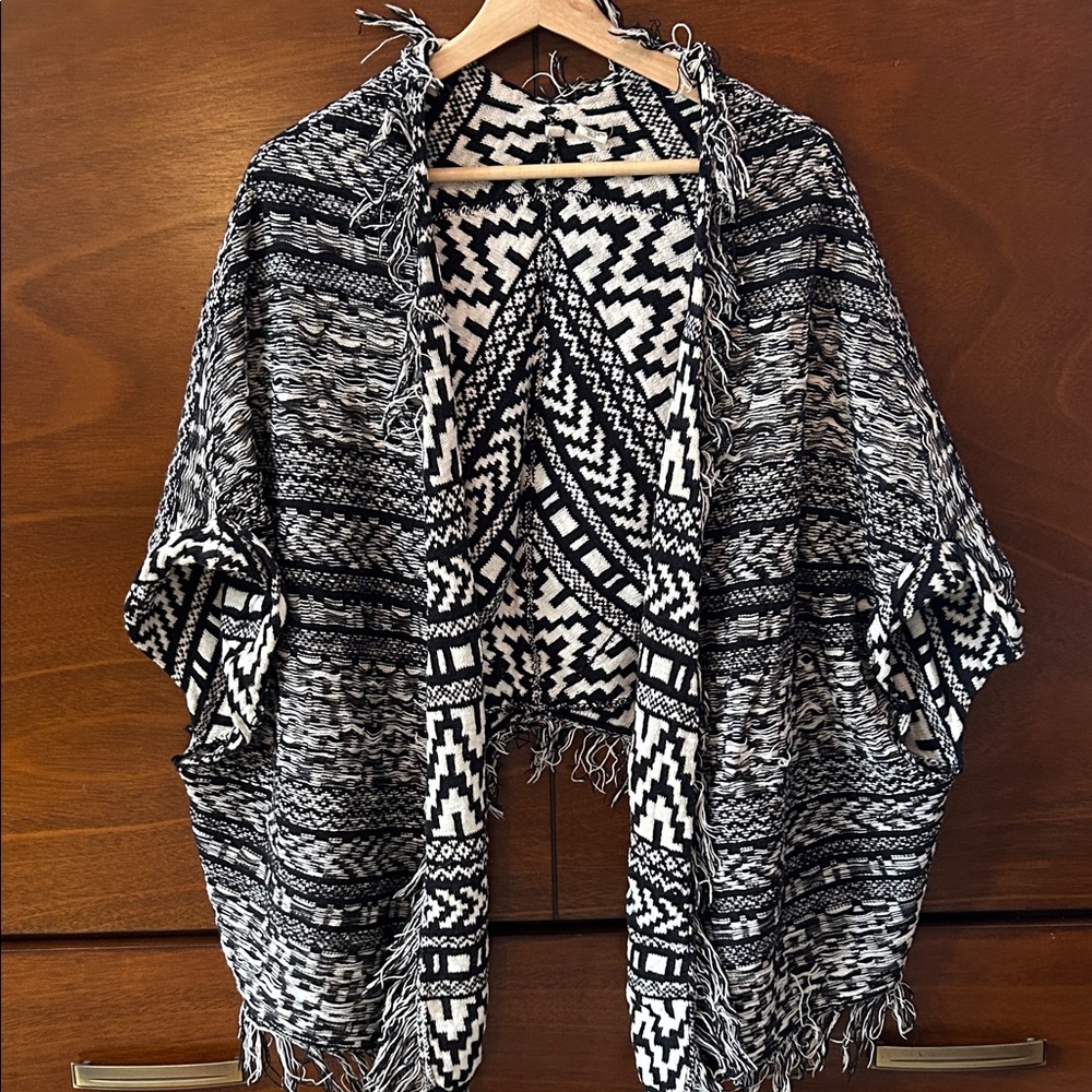 Moth Black and White Patterned Sweater